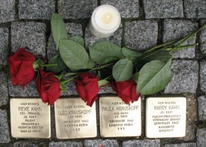 St_Kahn_N01_2012-09-15_19Stolpersteine